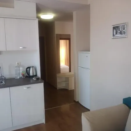 Apartment Tarsis Club & *